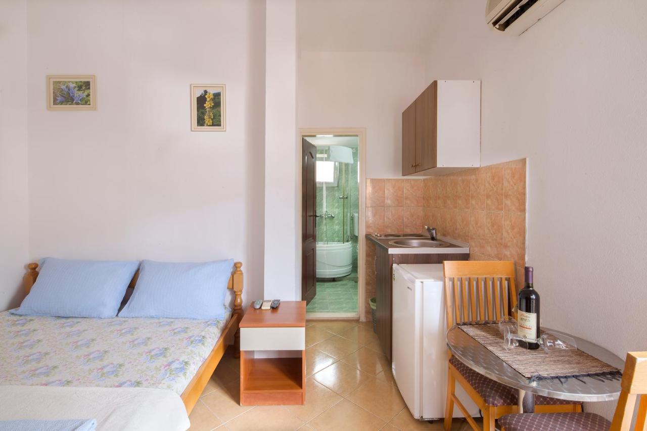 Apartments Antic Budva Eksteriør billede