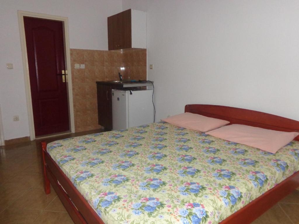 Apartments Antic Budva Eksteriør billede